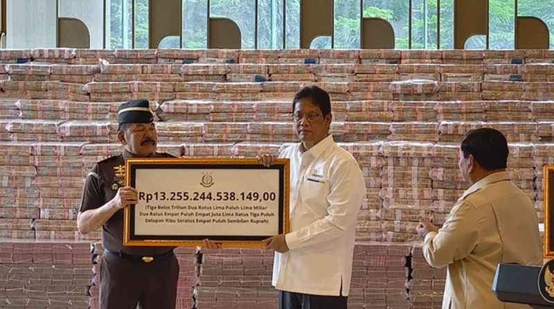 penampakan uang korupsi cpo 13 triliun
